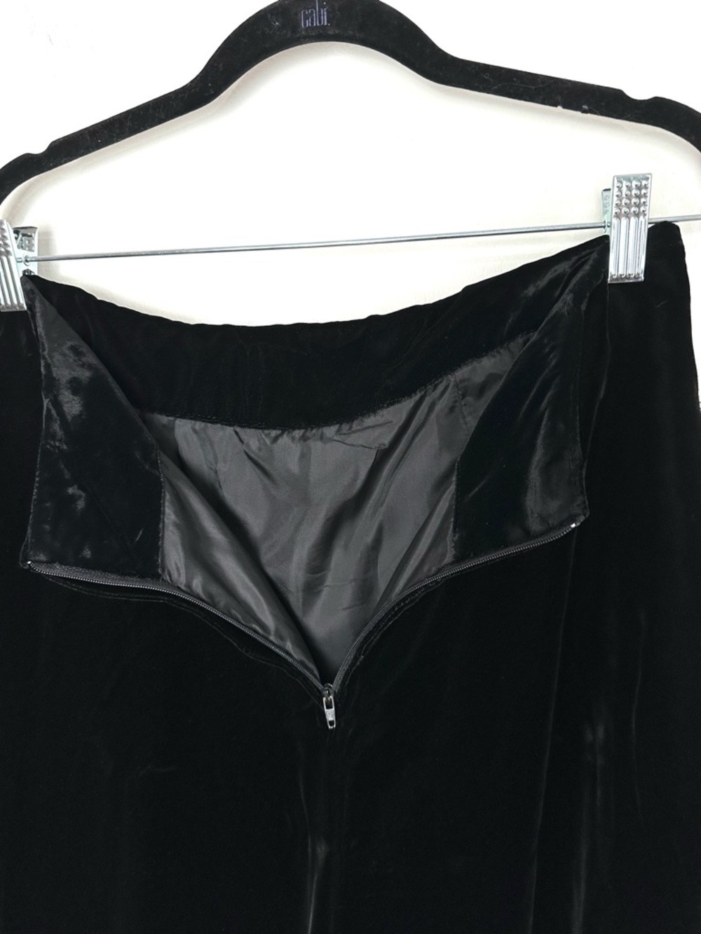 Whimsigoth Black Velvet Maxi Skirt Witchy Y2K Vampirecore Classic Minimalist - Picture 10 of 11